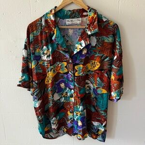 Vintage Camp Collar Short Sleeve Button-Down Shirt